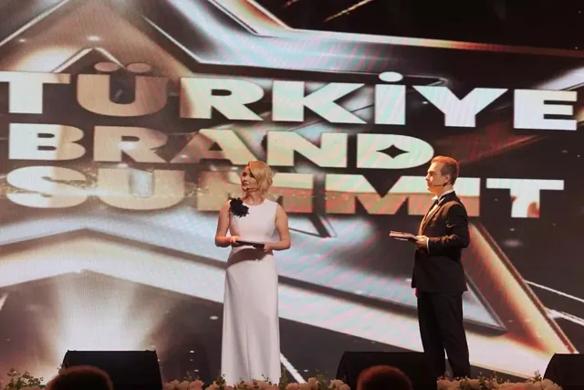 9. Türkiye Brand Summit’te “Yılın İnternet Gazetecisi” Ersel Yıldırım seçildi